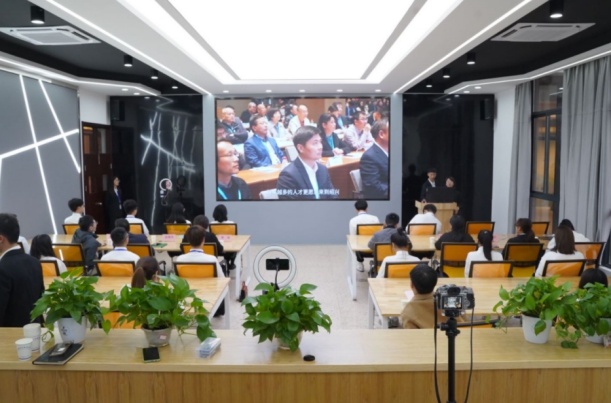 【第85期商圣讲坛】绍职学子与北理青年云端共上团课